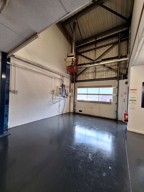 Property photo 3 of 16 Loading Bay