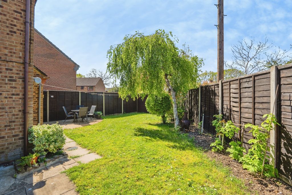 Property photo 2 of 17