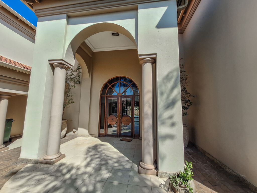 Property photo 3 of 46