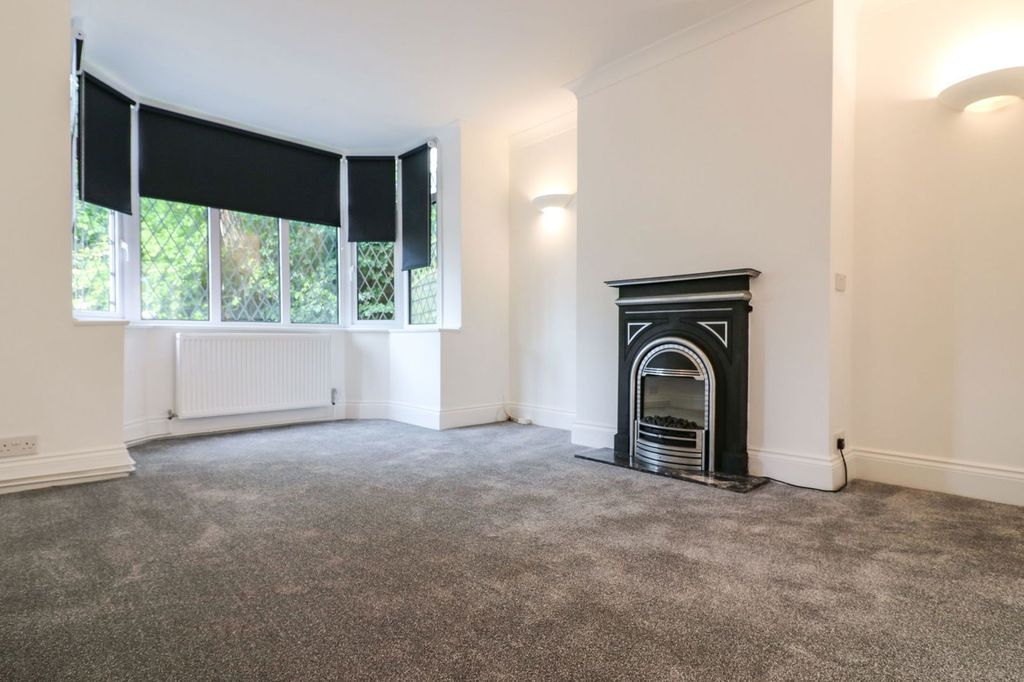 Property photo 2 of 30