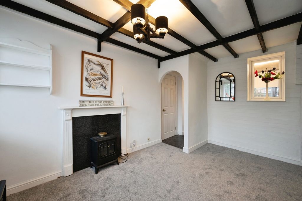 Property photo 2 of 16 Photo