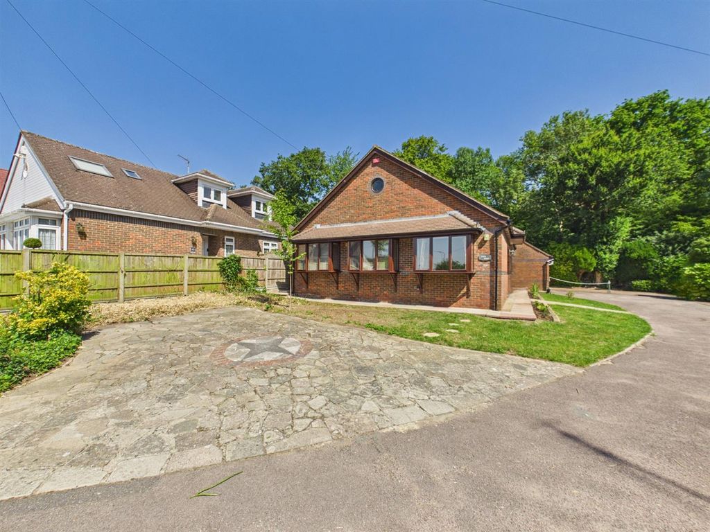 Property photo 1 of 13 Cam05080G0-Pr0416-Still025.Jpg