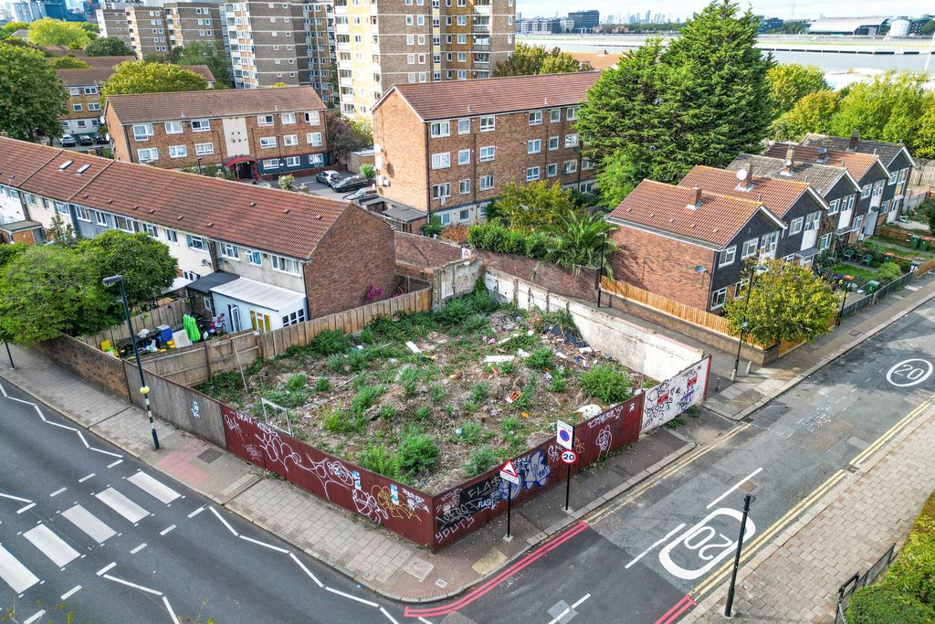 Property photo 2 of 12 Land On The North Side Of Albert Road, North Woolwich, London, E16 2Nl