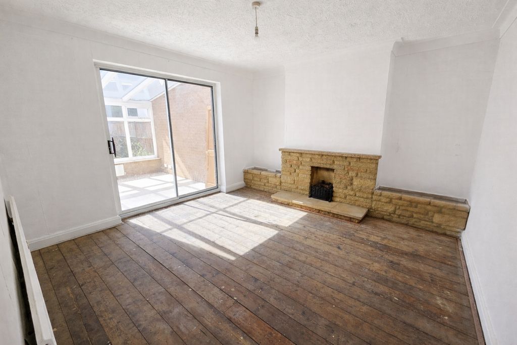 Property photo 3 of 20 Photo 22