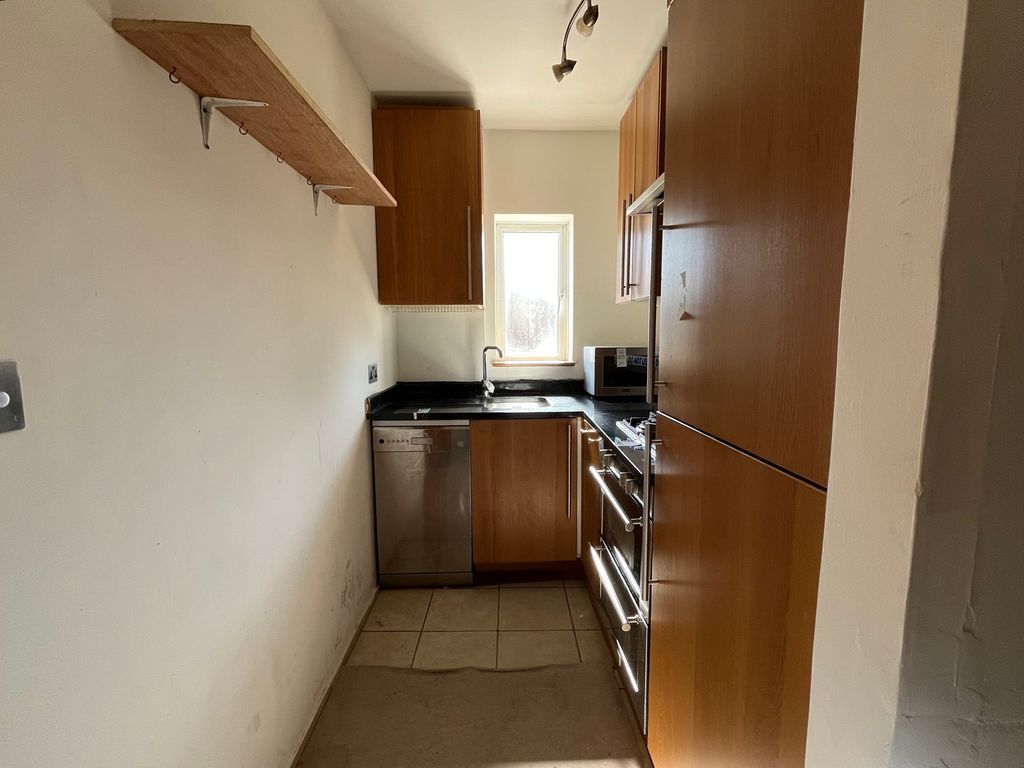 Property photo 2 of 3