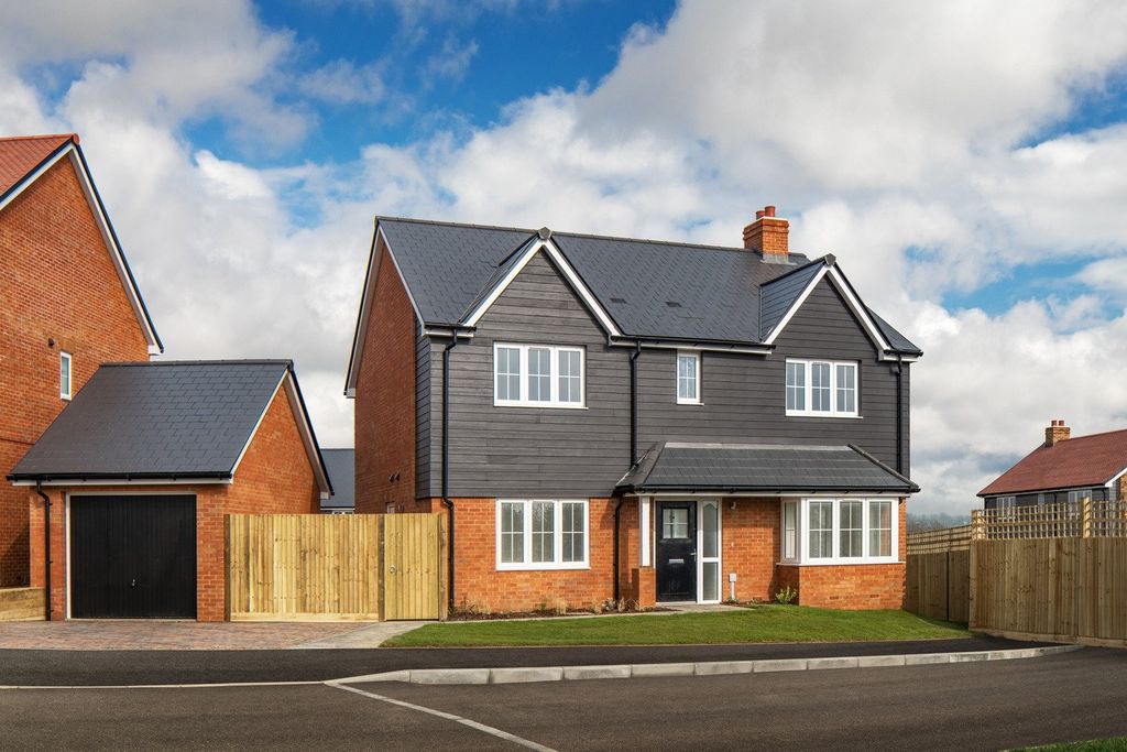 Property photo 1 of 13 Show Home External