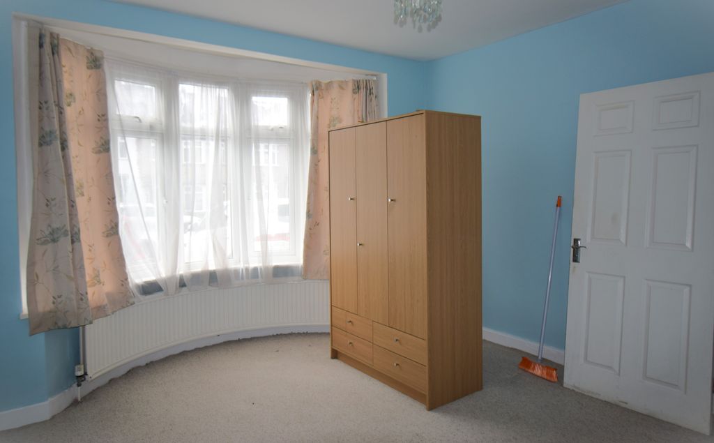 Property photo 3 of 6 Bedroom 1