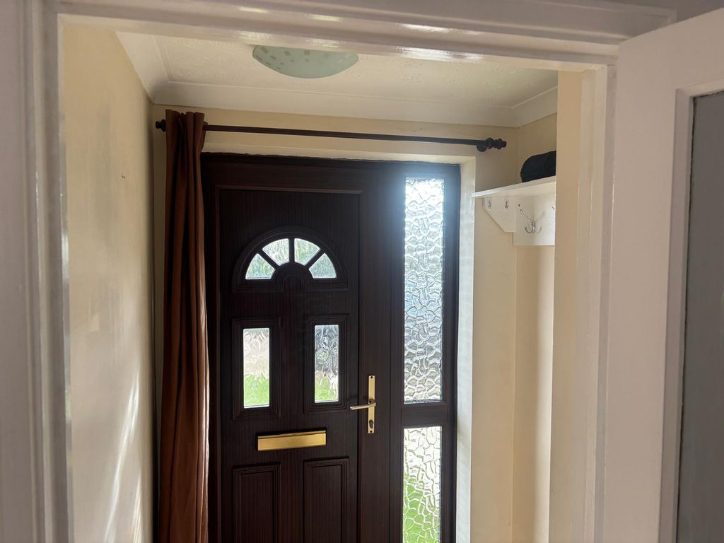 Property photo 2 of 23