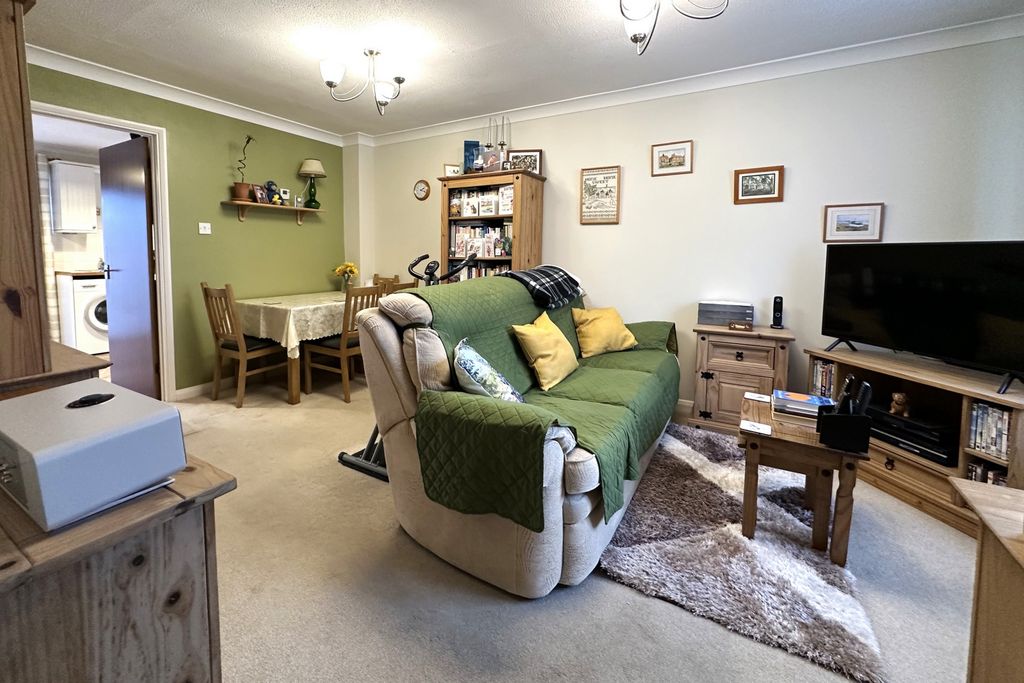 Property photo 2 of 15 Photo 1