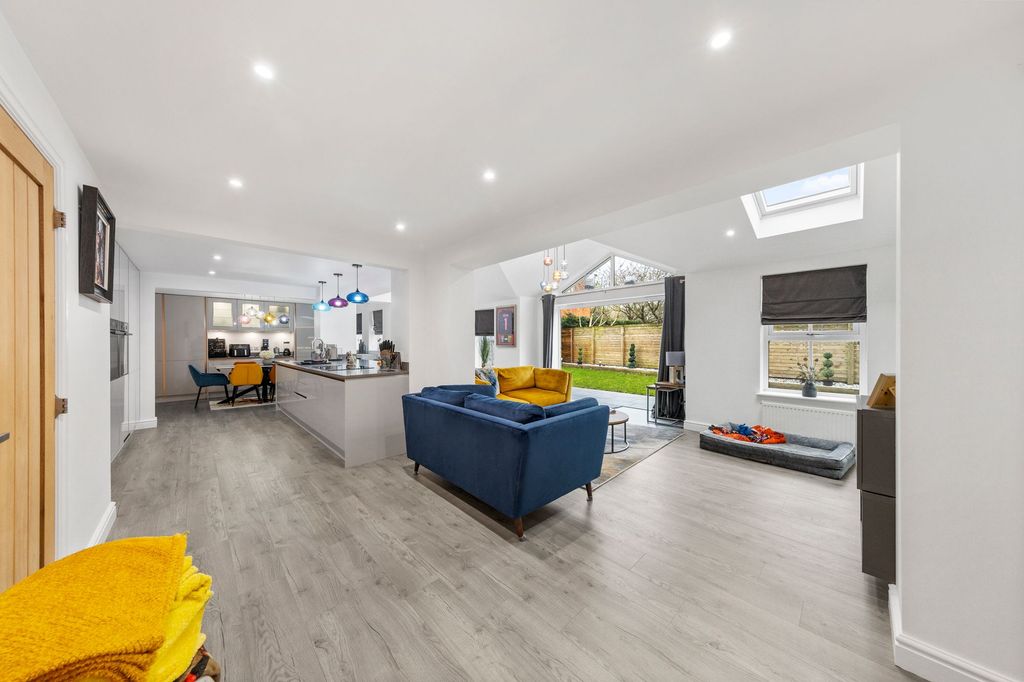 Property photo 3 of 30