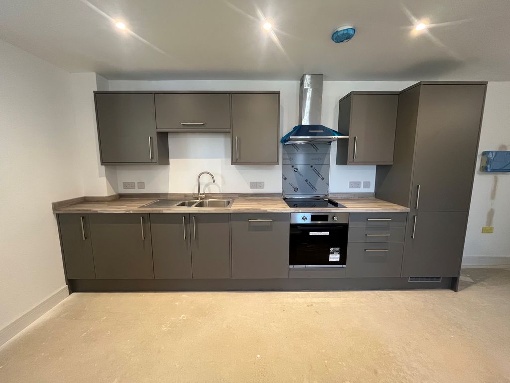 Property photo 1 of 14 Kitchen