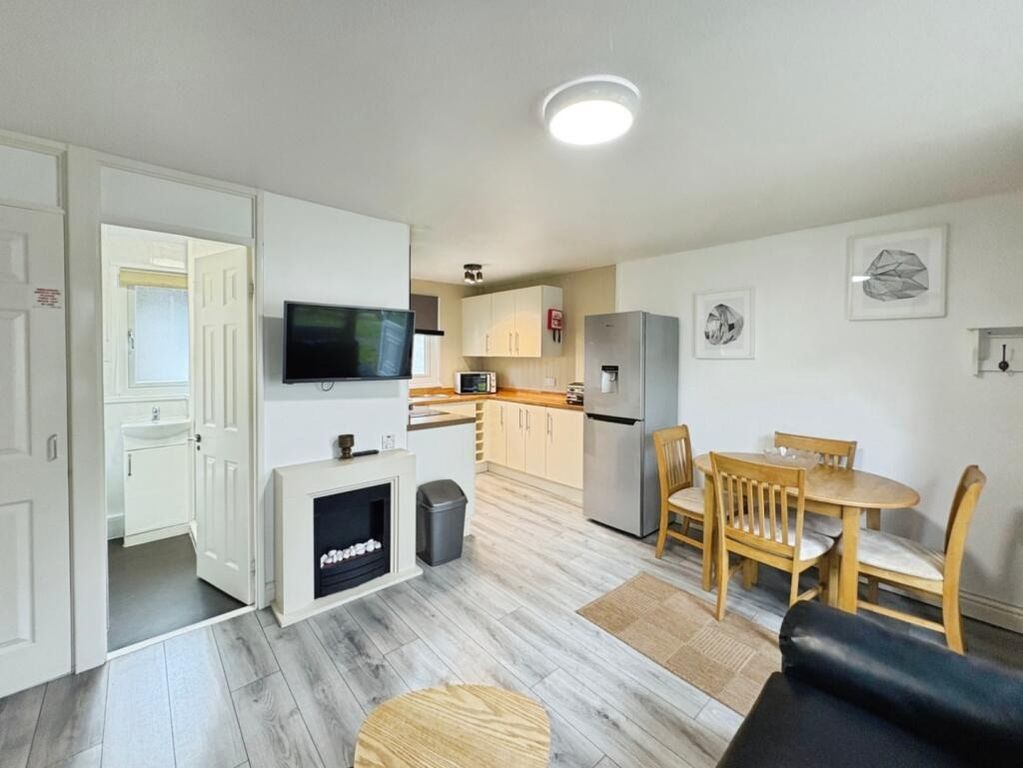 Property photo 2 of 20 4838481