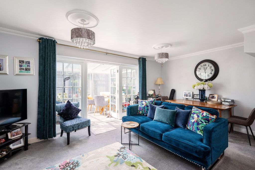 Property photo 2 of 16 Picture 2