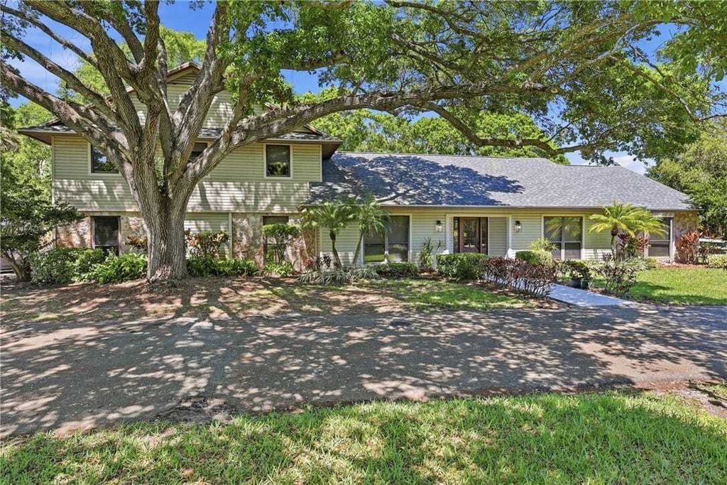 Property photo 1 of 31