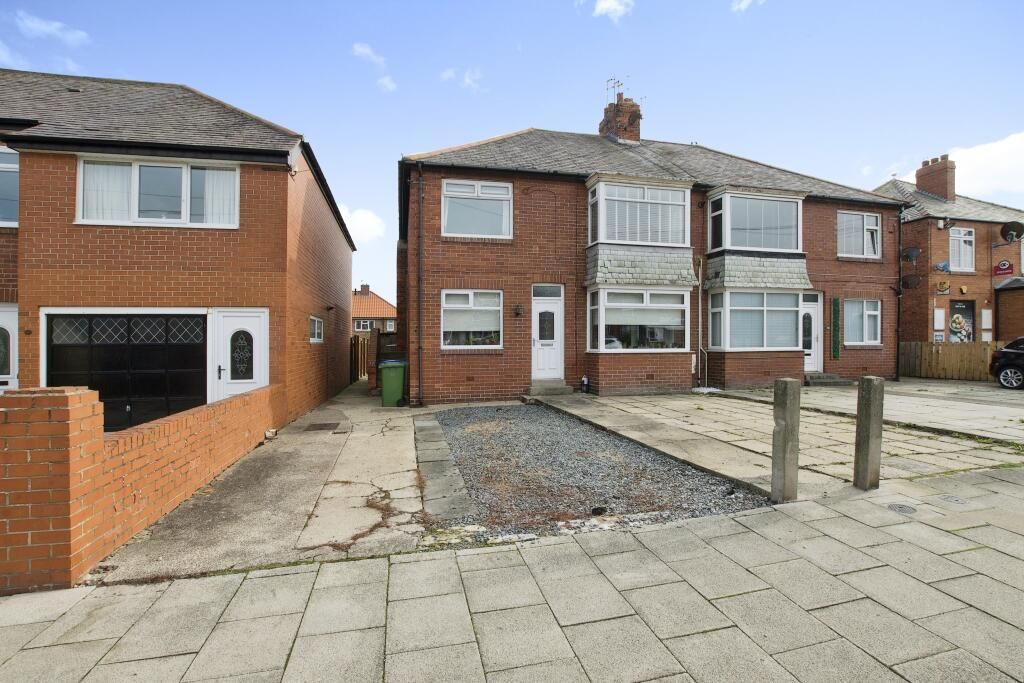 Property photo 1 of 8