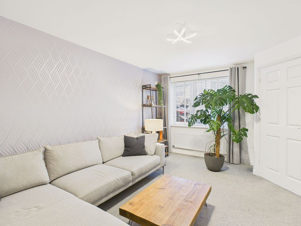 Property photo 2 of 13 Lounge