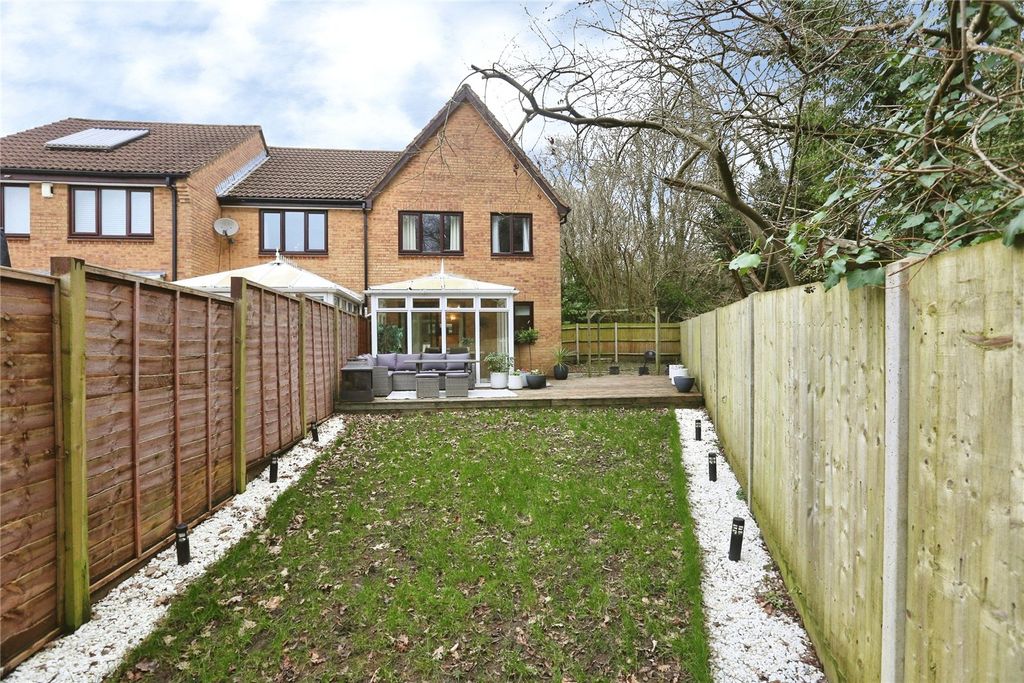 Property photo 2 of 14 Picture No. 12