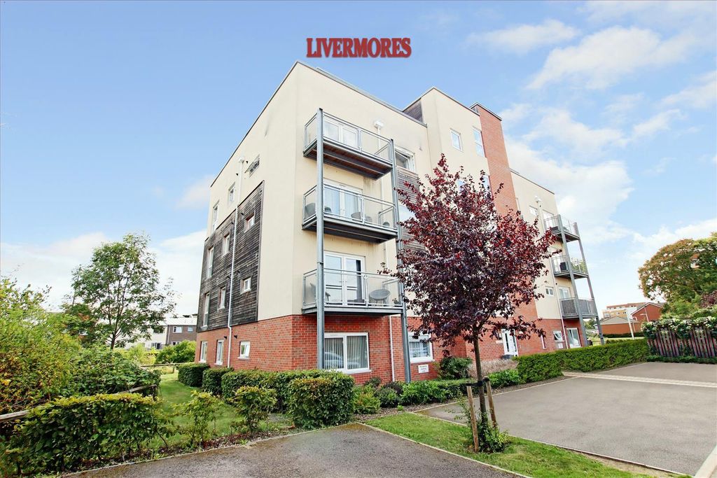 Property photo 1 of 11 19 Raffles 1Dp.Jpg