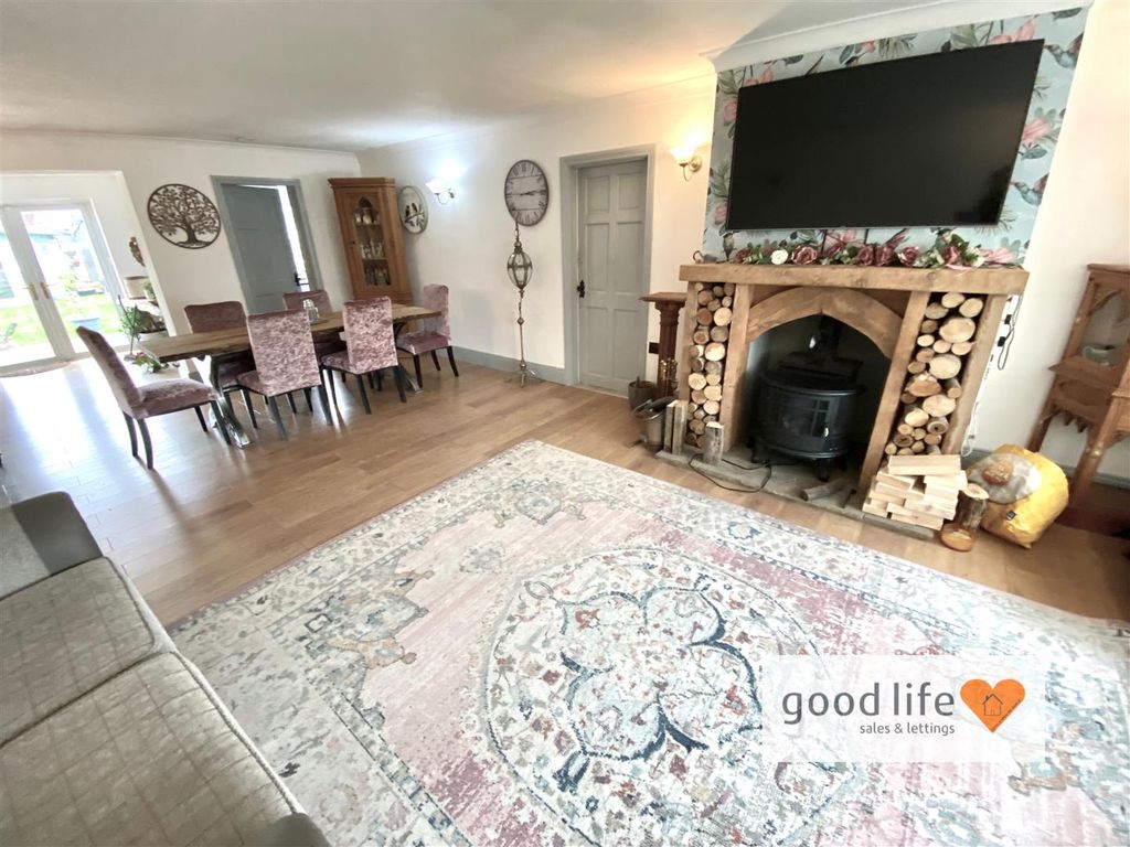 Property photo 2 of 15 20260415_151946543_Ios7Parklea.Jpg