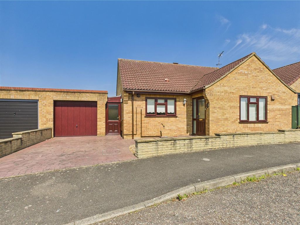 Property photo 1 of 11