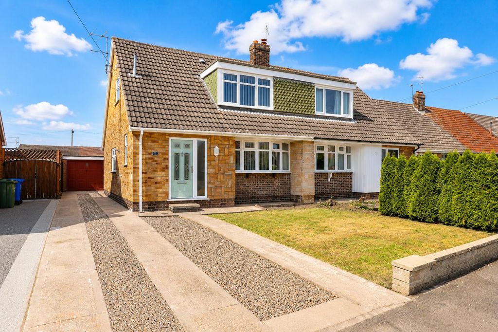 Property photo 1 of 28