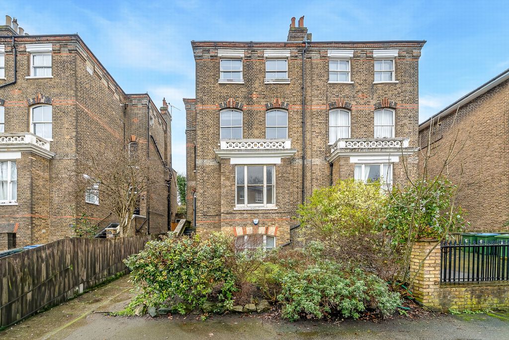 Property photo 1 of 12 Photo 17