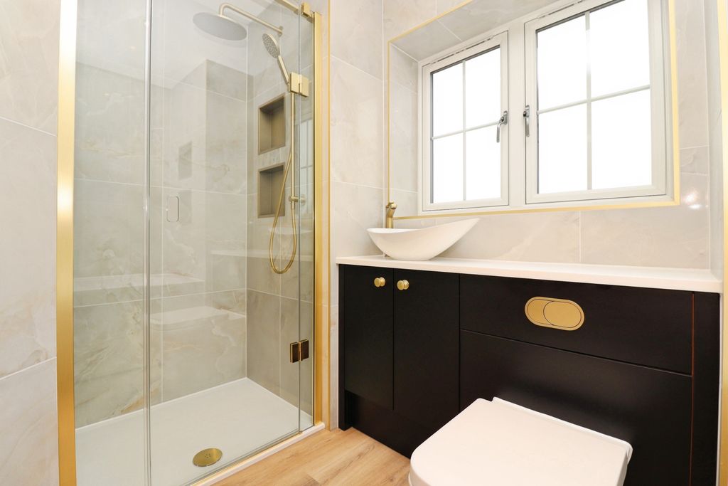 Property photo 3 of 14 Img_9231