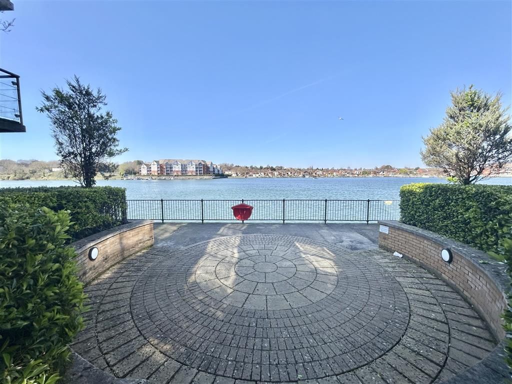 Property photo 3 of 25 Image