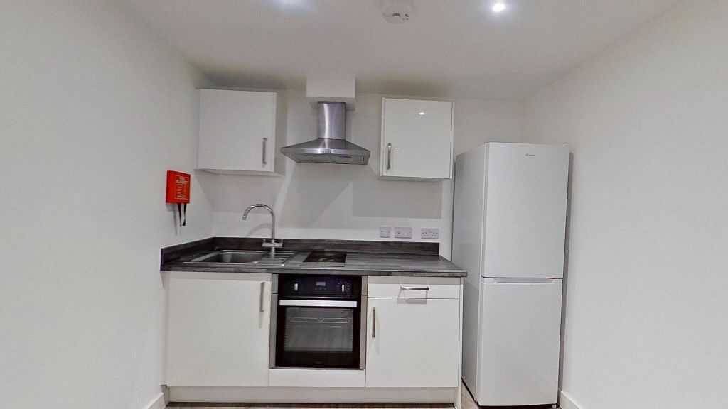 Property photo 2 of 23 Kitchen