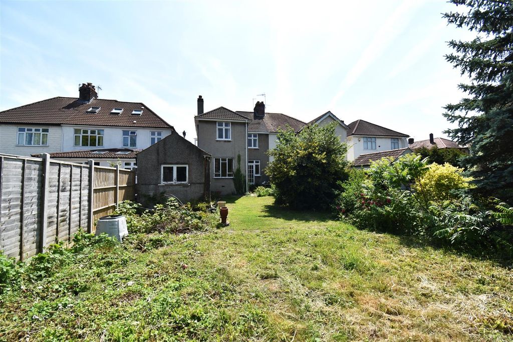 Property photo 3 of 15