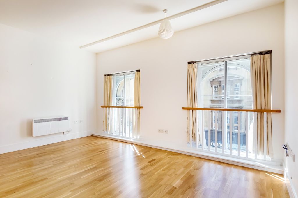 Property photo 2 of 9 Open Plan Living