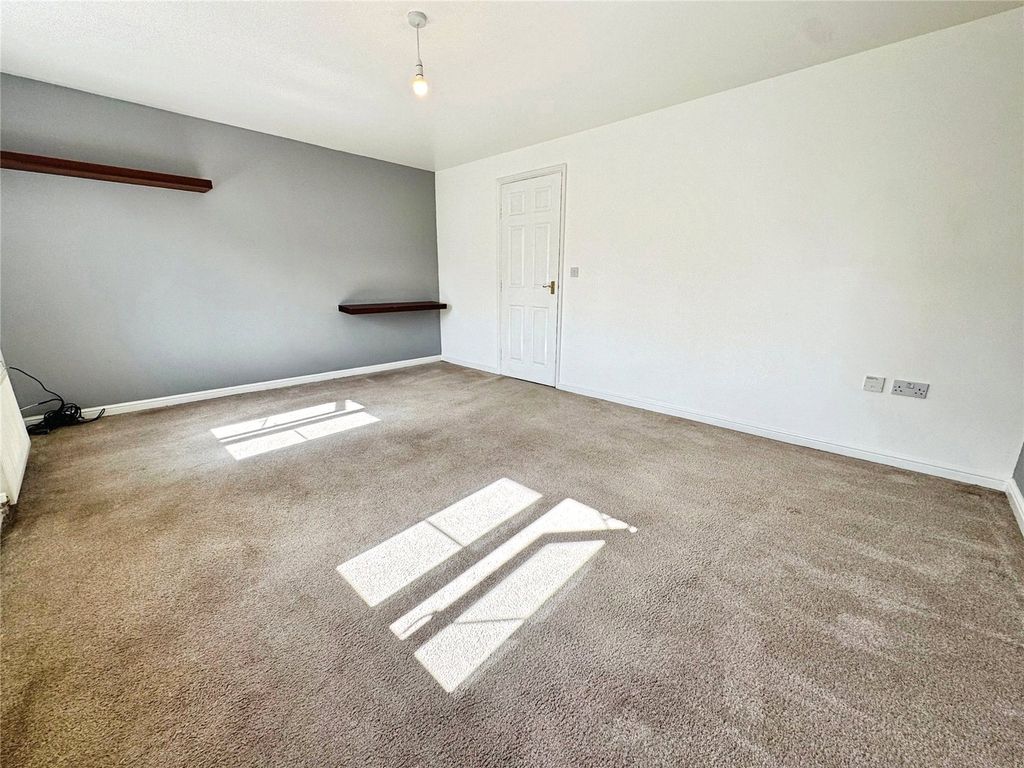 Property photo 3 of 16 Picture No. 04