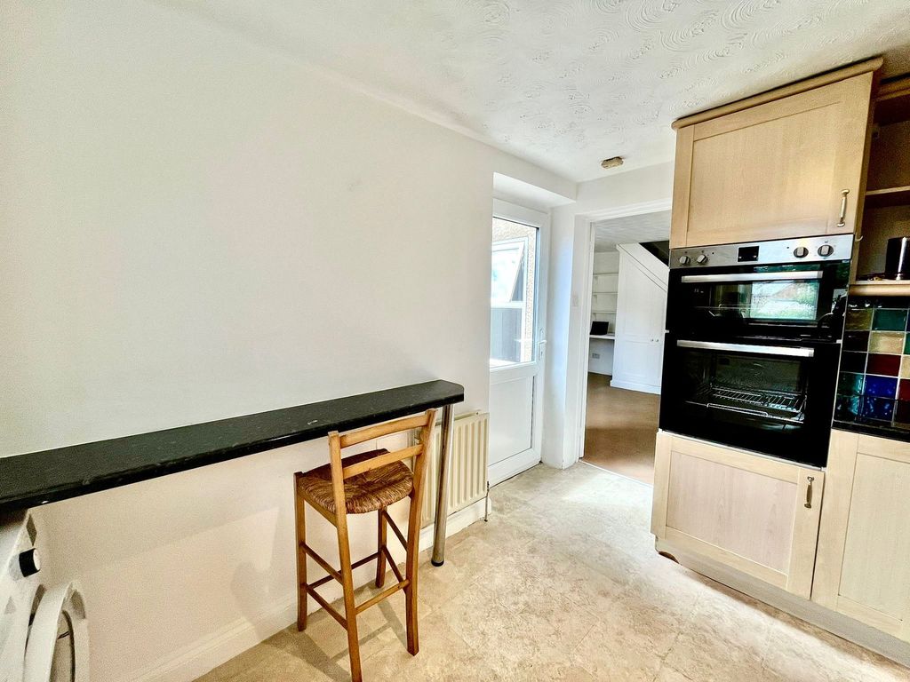 Property photo 3 of 14