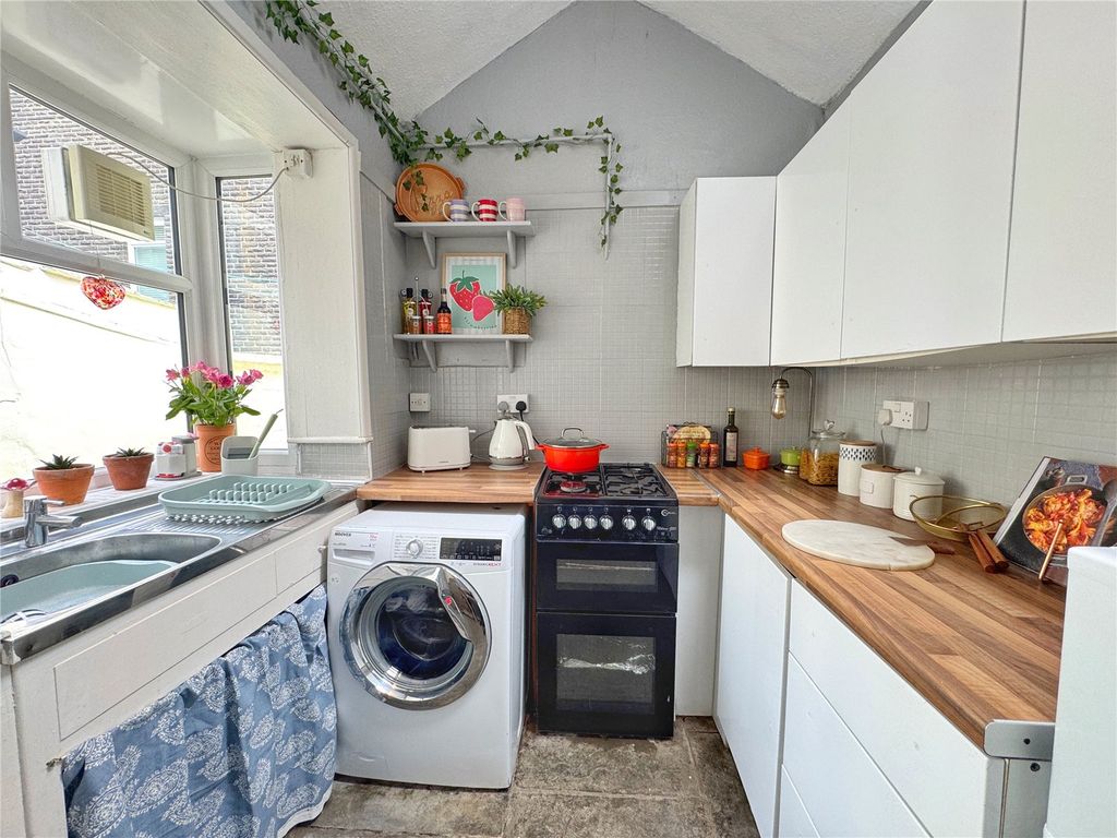Property photo 3 of 11 Picture No. 06