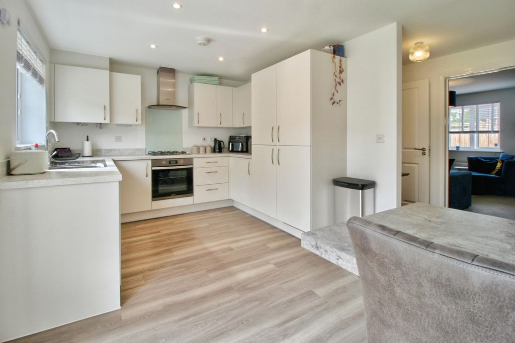 Property photo 2 of 17 Photo #2