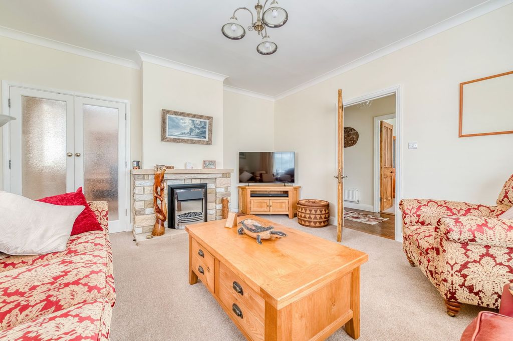 Property photo 3 of 24