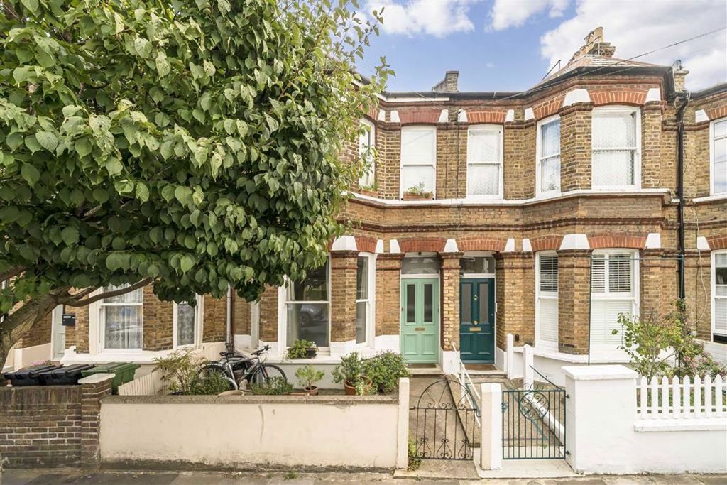 Property photo 1 of 6