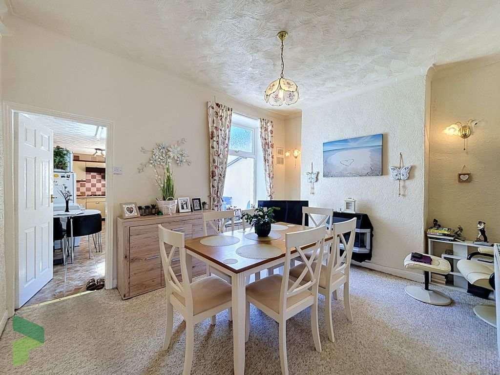 Property photo 2 of 15 Dining Room