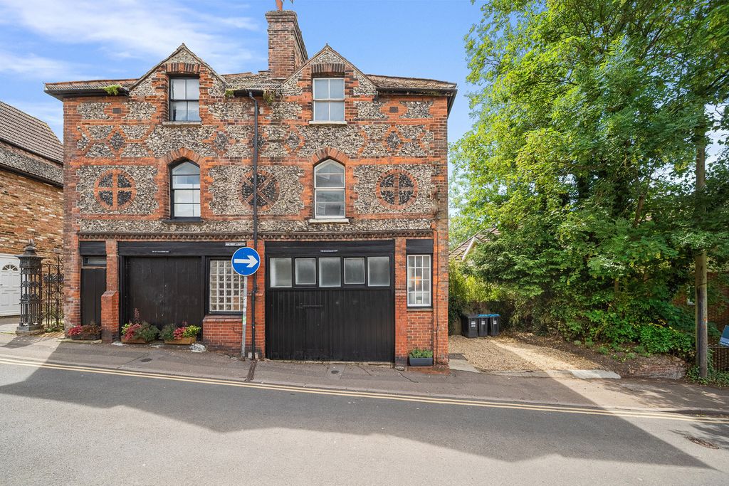 Property photo 1 of 13