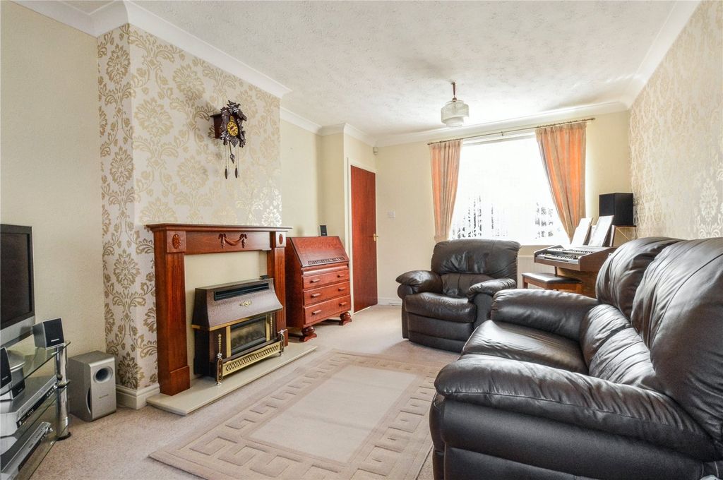 Property photo 2 of 18 Picture No. 29