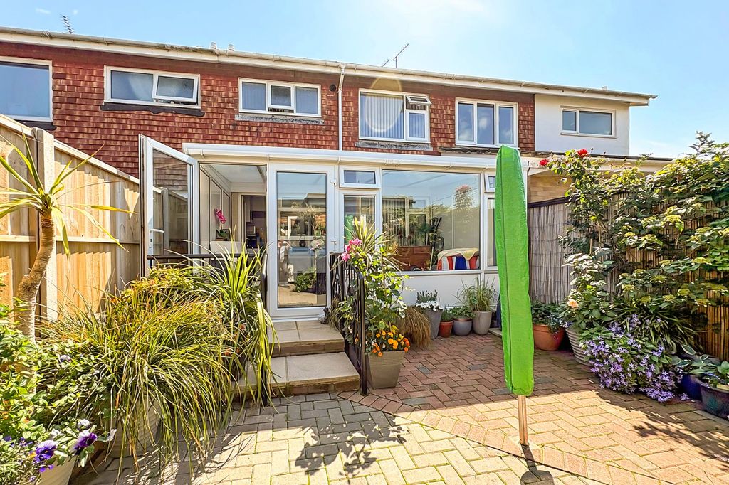 Additional image 11 of 3 bed terraced house for saleAmbersham Crescent, East Preston, Littlehampton, West Sussex BN16