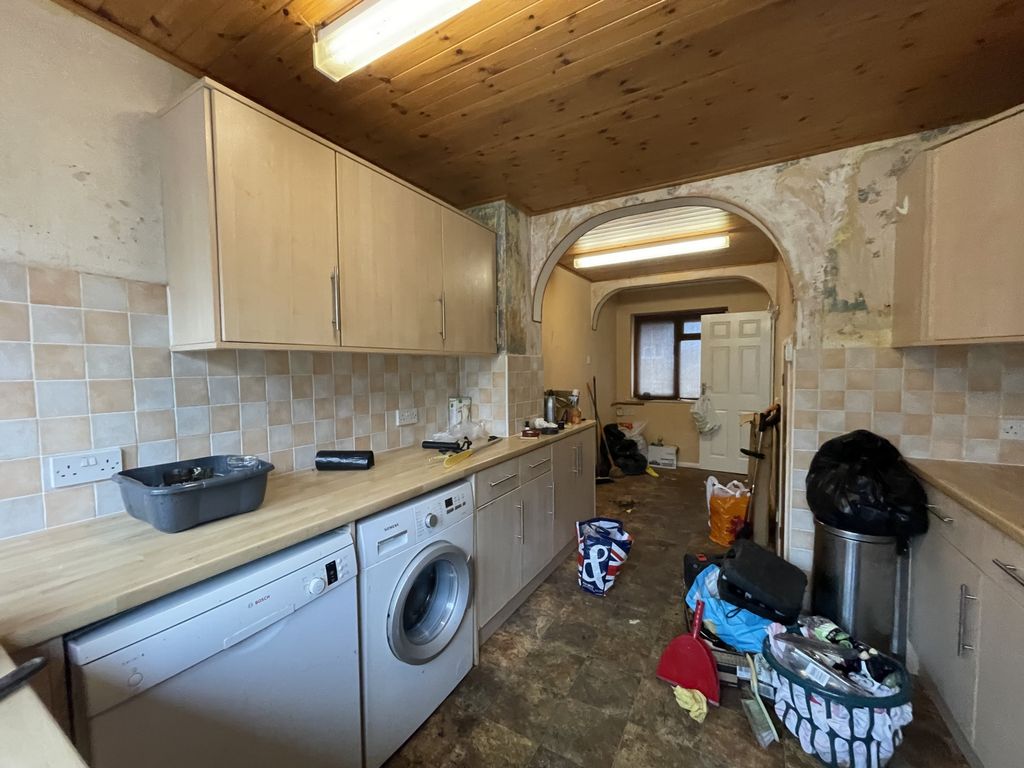 Property photo 3 of 12 Photo 3