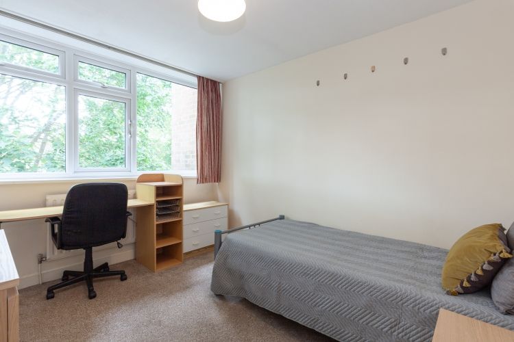 Property photo 2 of 9 235048