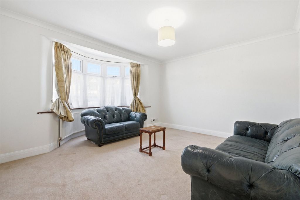 Property photo 3 of 21 Picture No. 09