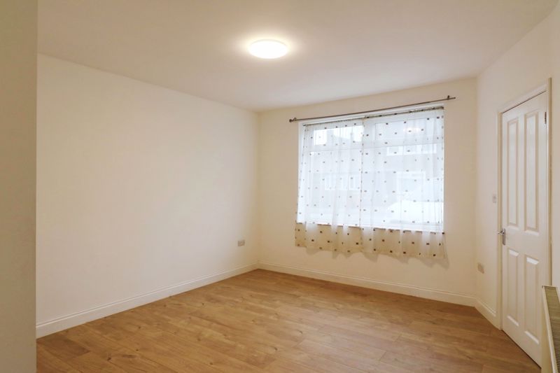 Property photo 3 of 9 Photo 3