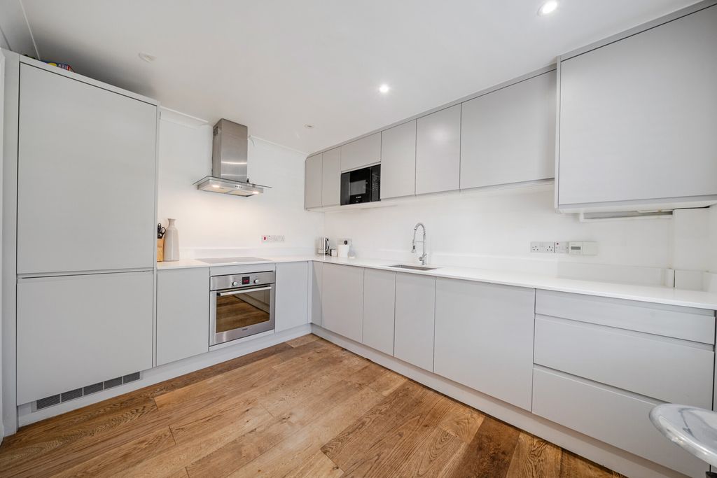 Property photo 2 of 17 1497100-17-6A6A17...