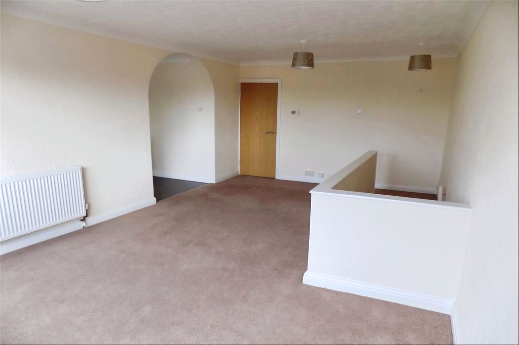 Property photo 3 of 8 Picture No. 07