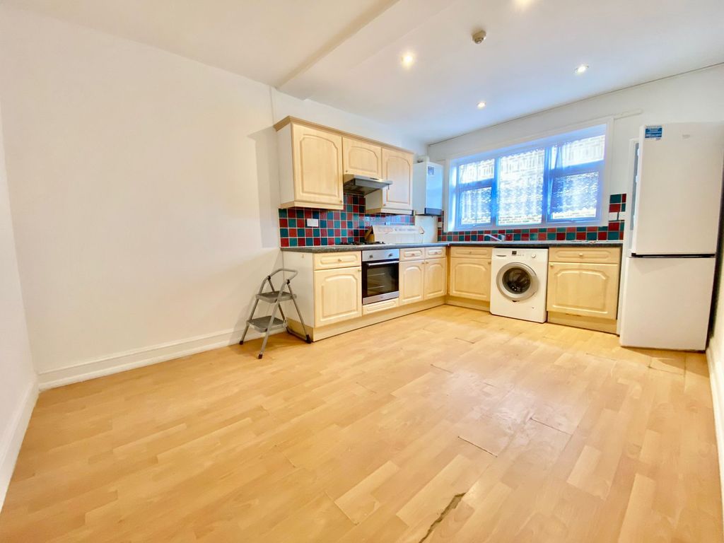 Property photo 2 of 9 Gallery