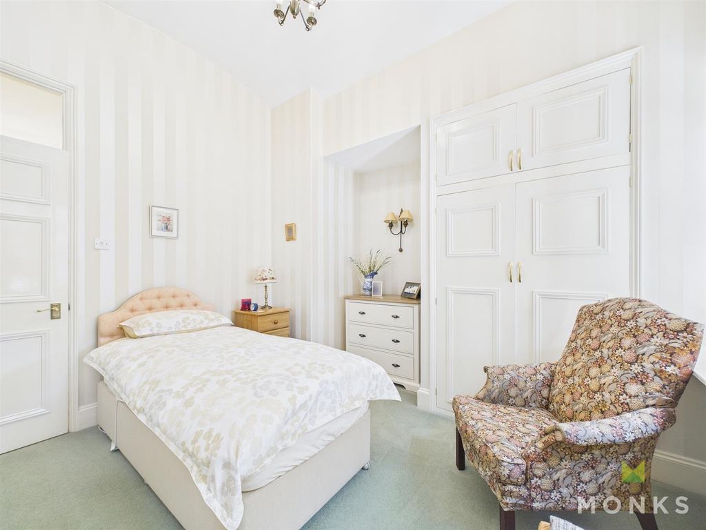 Property photo 3 of 25 Cam01520G0-Pr0301-Still003.Jpg