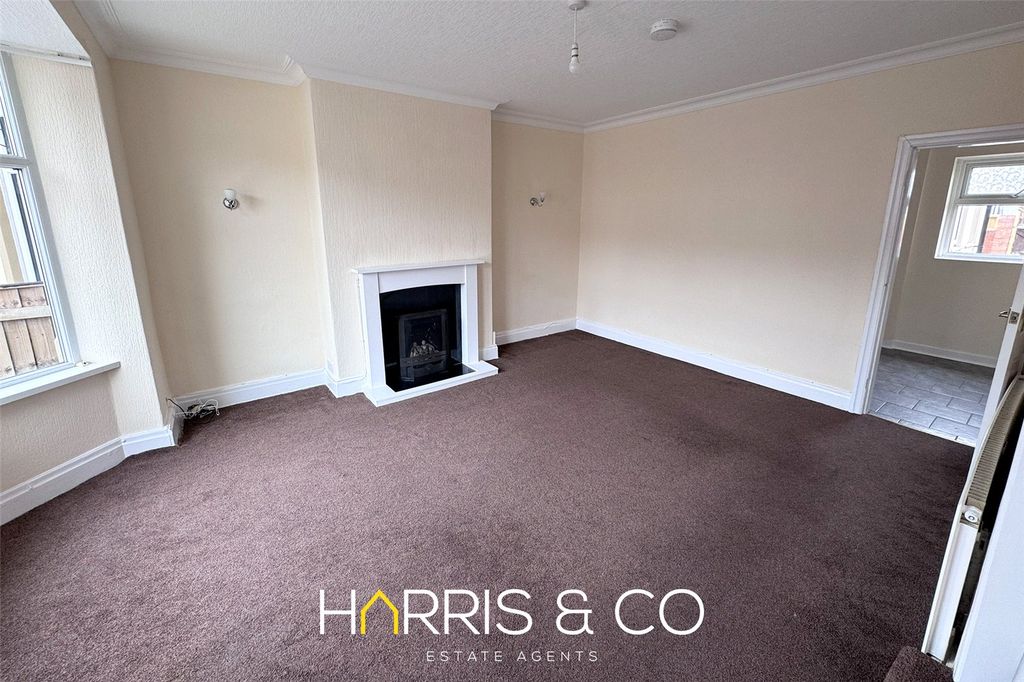 Property photo 3 of 15 Picture No. 22